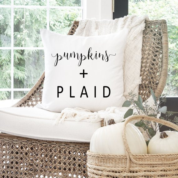 Fall Pillow Cover // Plaid + Pumpkins