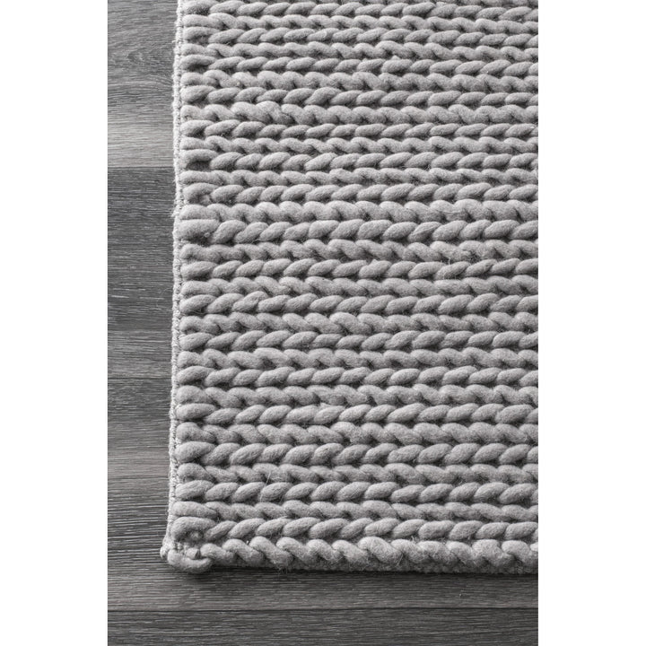 Hand Woven Chunky Woolen Cable Rug – Modern Rustic Home